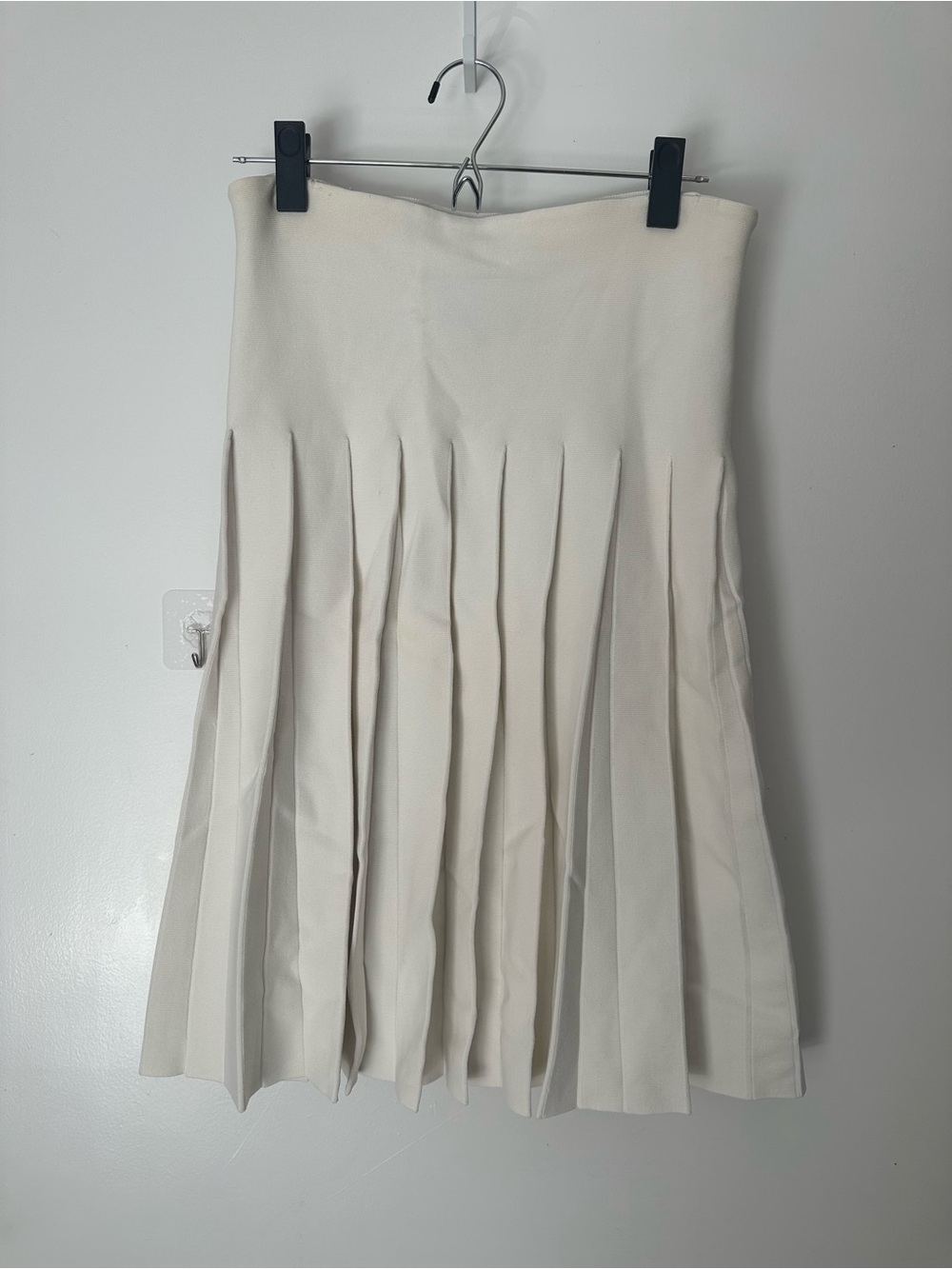 Apparel Pleated Cream Women’s Skirt